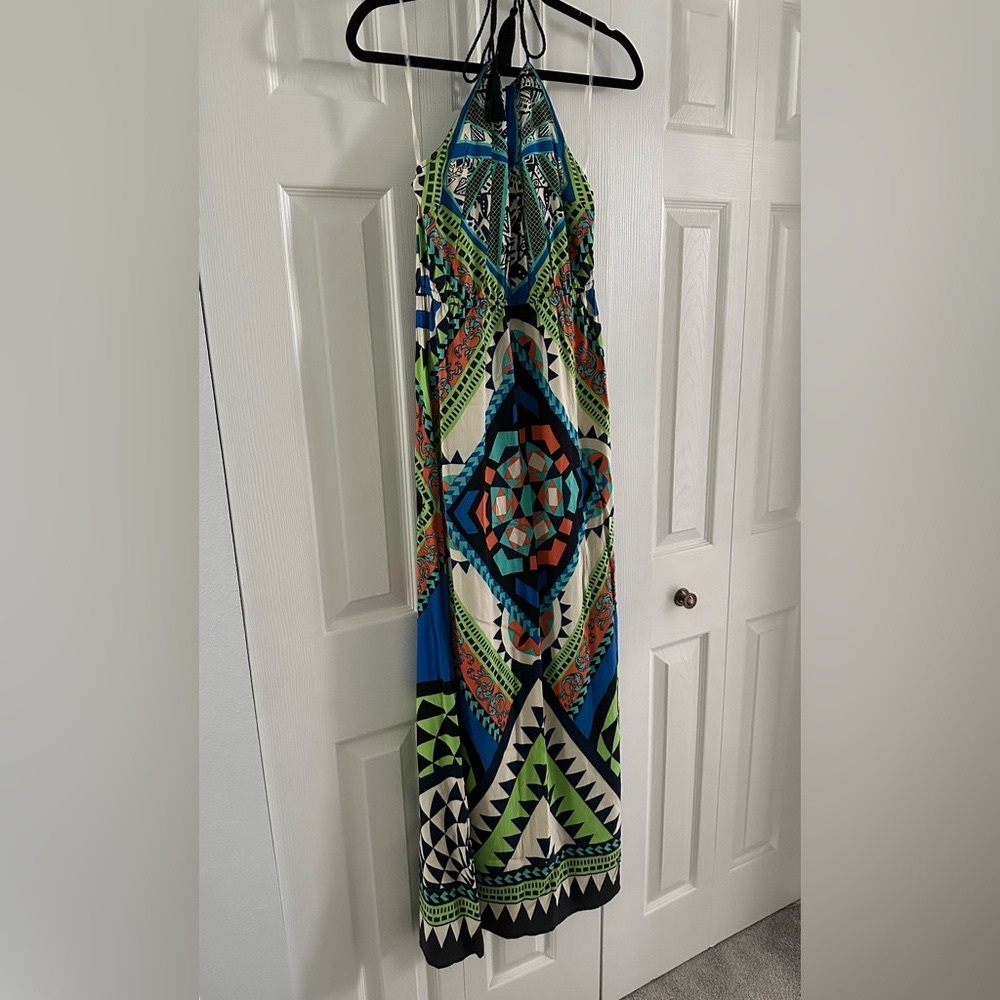 Size L geometric maxi with rope halter neck tie